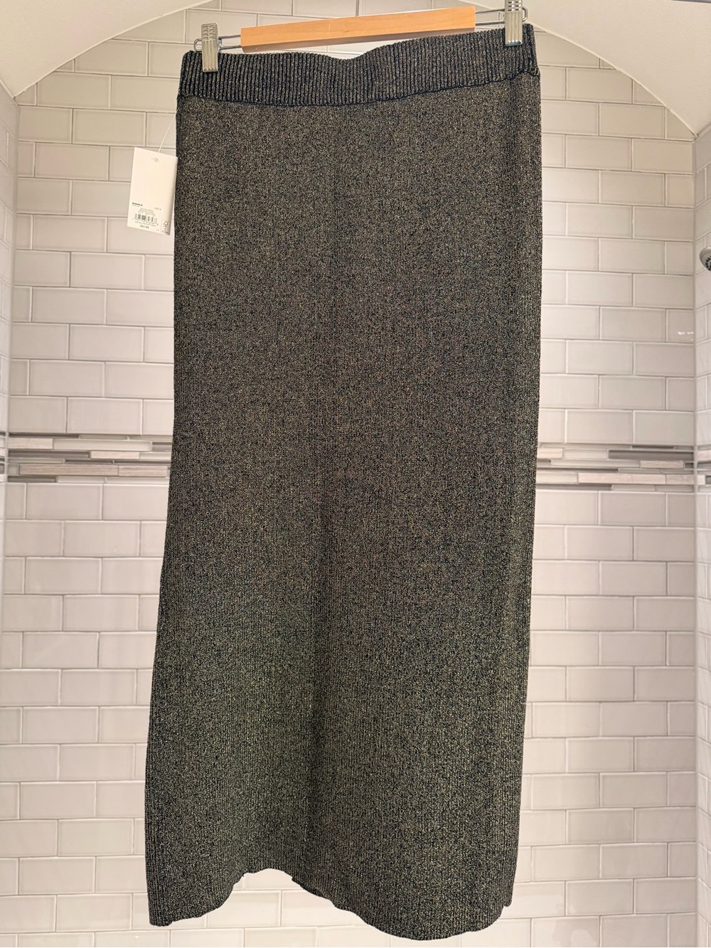 NWT SO Black Gold Metallic Rib Knit Midi Sweater Skirt Side Slit Size M - Picture 3 of 7